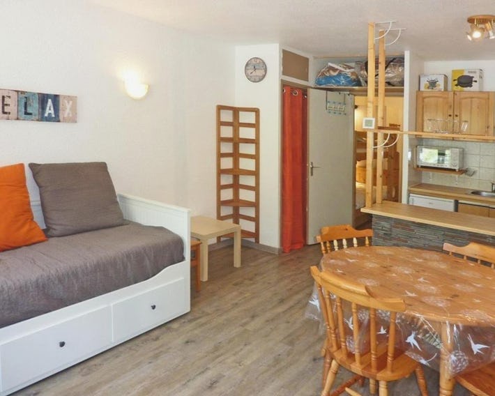 Studio rénové, skis aux pieds, balcon sud - FR-1-322-319