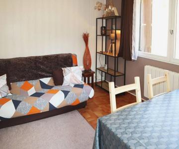 Studio cosy skis aux pieds, balcon sud-est, 400m centre station, parking, quartier calme - FR-1-322-