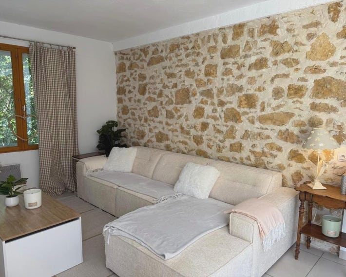 White Ventoux-central-parking gratuit-securise-terrasse & jardin