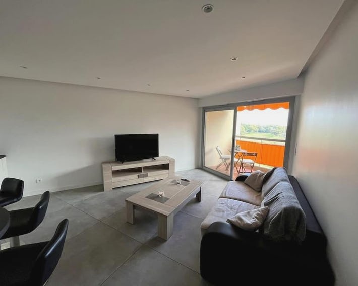 Appartement 2 pièces vue mer, à proximité de tout