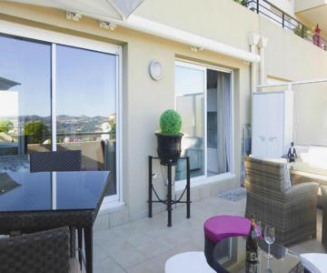 Apartment in Cannes with Sea View