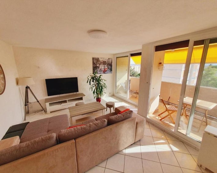 Appartement avec 3 chambres 80m2 plein sud