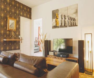 Bright, vintage-style apartment