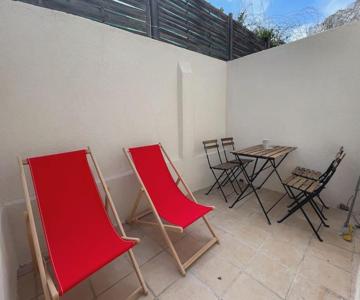 Le Petit Marseillais Avec Patio