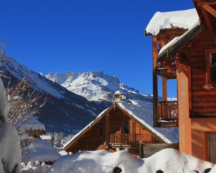 Le Queyrellin hameau des Chazals Nevache Hautes Alpes