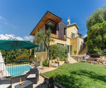 Villa Summertime