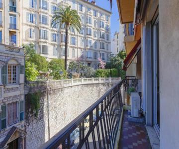 26 nice , La Riviera