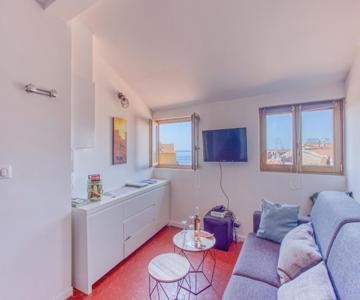 Gilly 4 - Exceptional 2beds, Sea View, Modern,a/c, Old Town