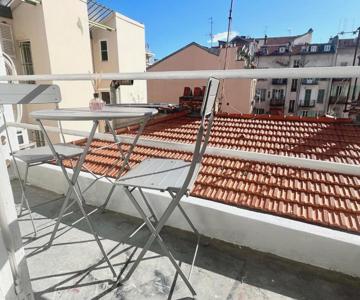 Studio Moderne Rénové avec balcon
