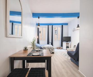 Large Studio 100m From The Beach