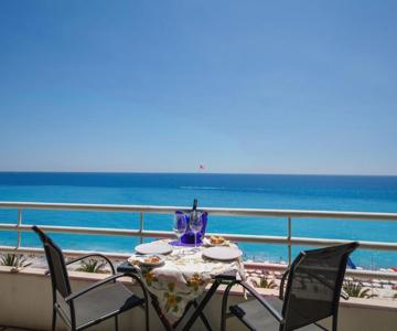 Wonderful Apartment on Sea
