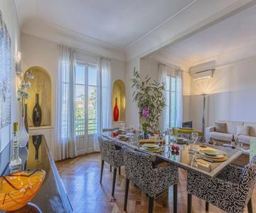 My Casa - Victor Hugo