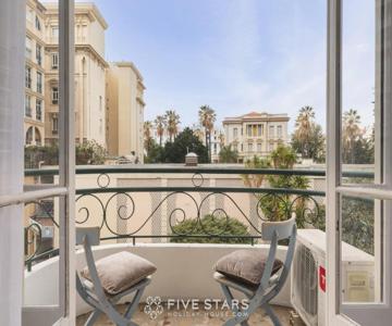 Suite Flora Five stars Holiday house