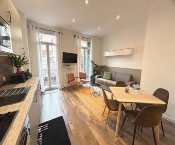 Appartement 2 Pièces Hyper Centre Nice Proche Plage