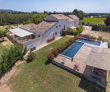 Mas Eléhis Gîtes en Provence