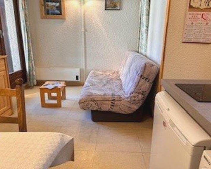 Studio 4 pers à 100m des pistes, balcon sud, proche commerces - Risoul 1850 - FR-1-330-581