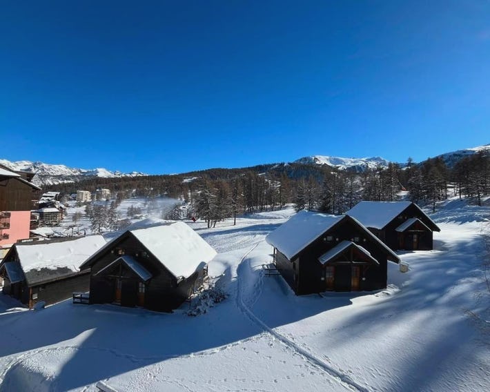 Risoul - 4 à 6 personnes au pied des pistes avec piscine
