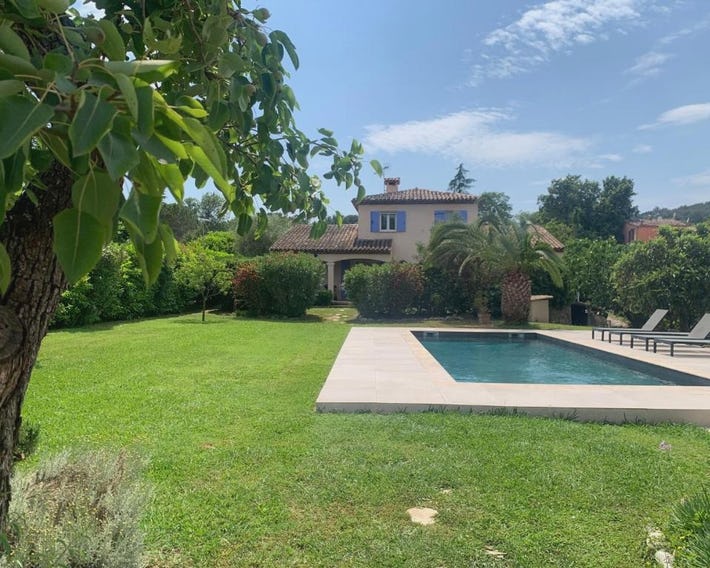 Studio indépendant neuf avec piscine et jardin