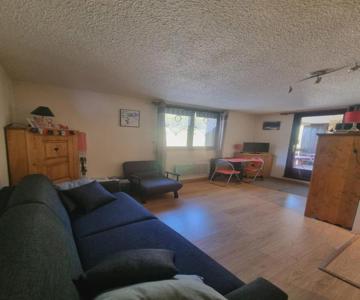 Studio 2 personnes Serre Chevalier 1350m LE BOIS DES COQS 5min des pistes avec balcon 5m2 parking et