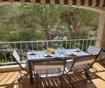 Studio climatisé, parking, 5mn de la plage