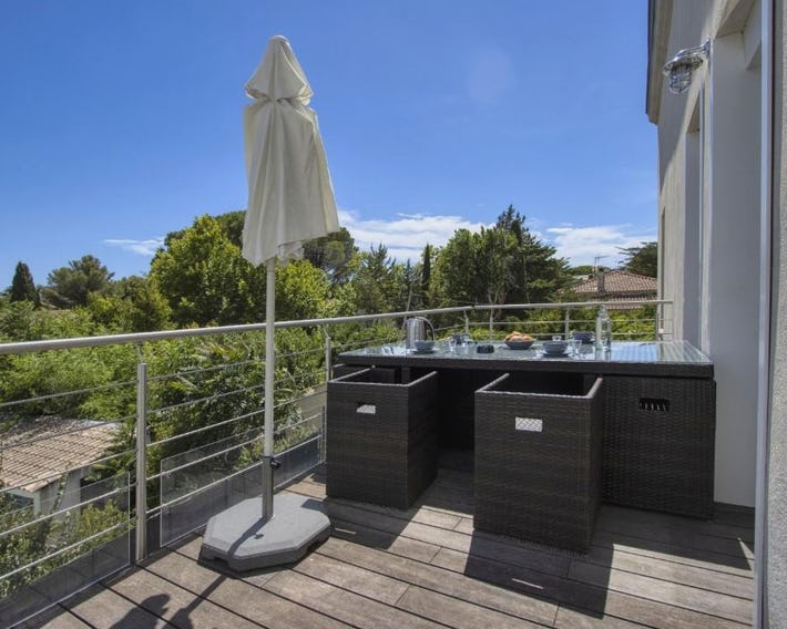 Galant Appartement en bord de mer avec terrasse