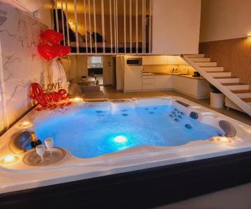 Villa Bono Romantic Suite & Private Jacuzzi