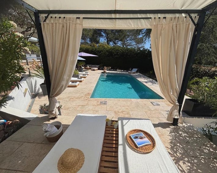Villa "LES ALIZES" Etage côté PISCINE - APERCU MER