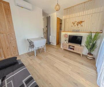 Studio tout confort 4P, Clim, plages et Parking, 4e sans ascenseur