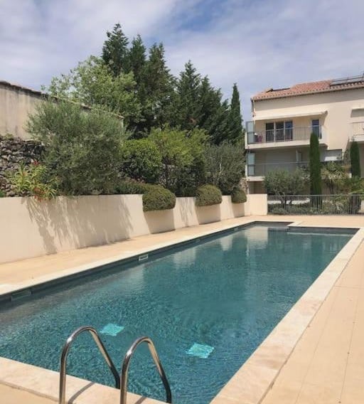 Studio Villa Serena piscine centre ville