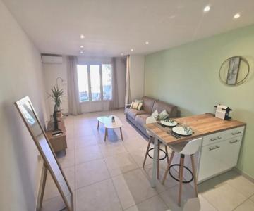 Superbe Appartement Avec Piscine Et Stationnement