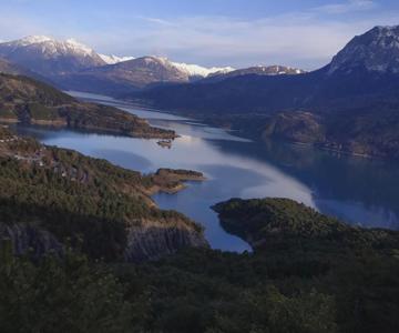 Entre lac et montagnes