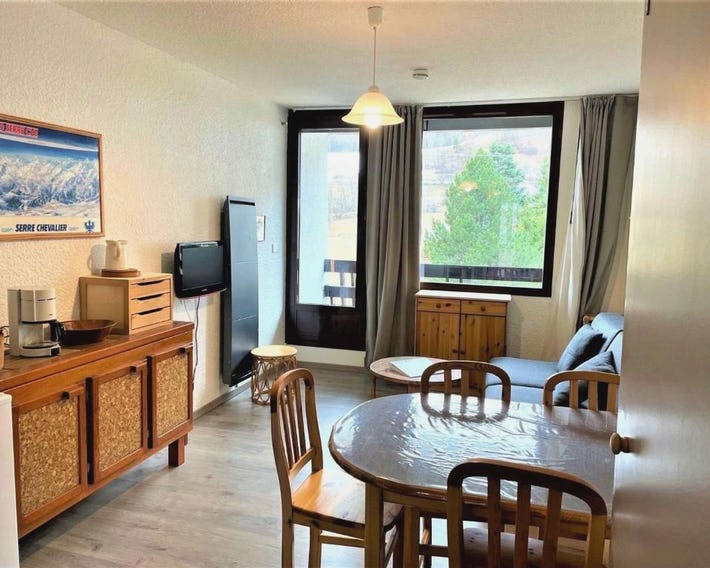 Studio cosy 4 pers à La Salle-les-Alpes, 250m du télécabine, balcon et parking privé - FR-1-330F-54