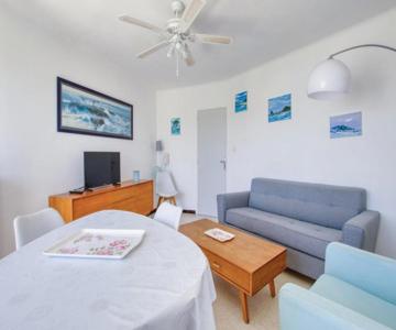 Bright 60m Near The Beach