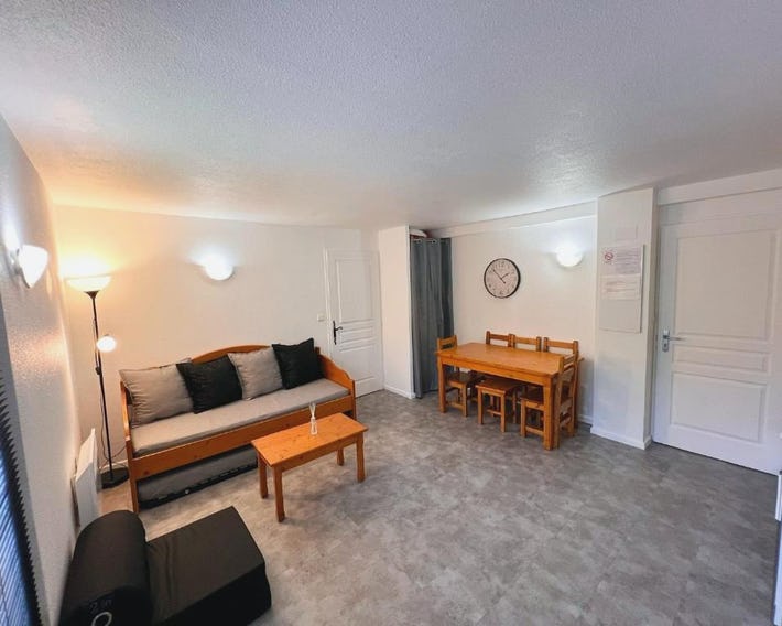 Vars, Appart spacieux rénové 4 couchages dans chalet