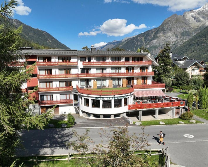 Chalet Hôtel La Sapiniere