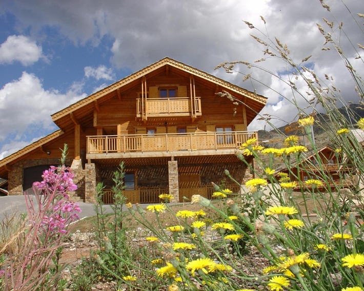 Madame Vacances Les Chalets de l'Altiport