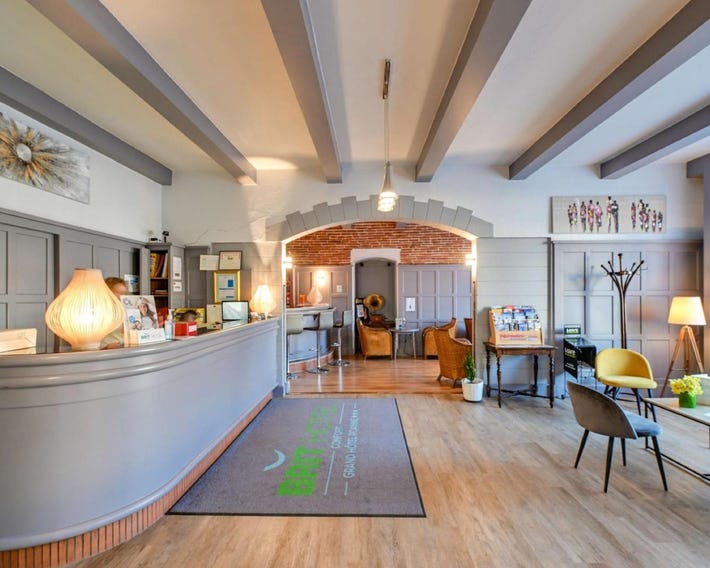 Brit Hotel Roanne - Le Grand Hôtel
