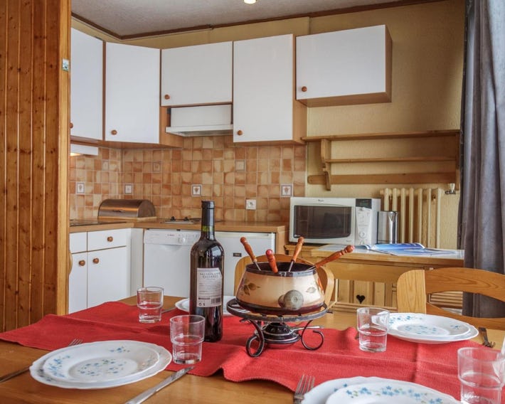 Apartment Les Pistes - Lavachet-2 by Interhome