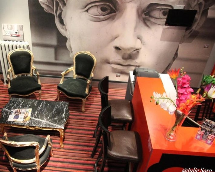 Le Latino Café - Restaurant Hôtel