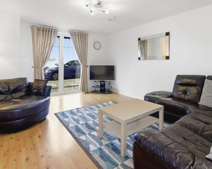 Thistle Apartments - King's Apartment