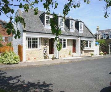 Church Cottage with sunny garden