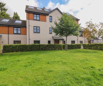 11 Ambleside Court
