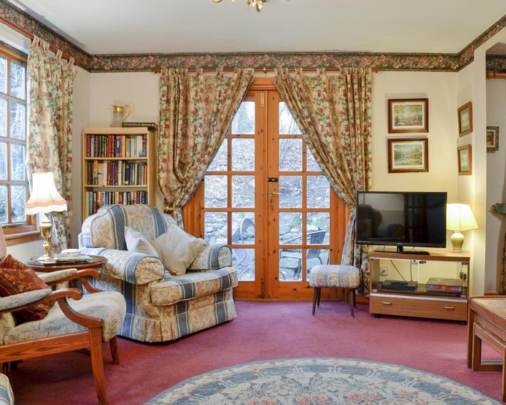 Toll Bridge Lodge
