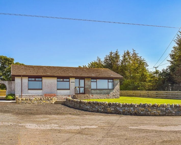 Lowesmuir Cottage