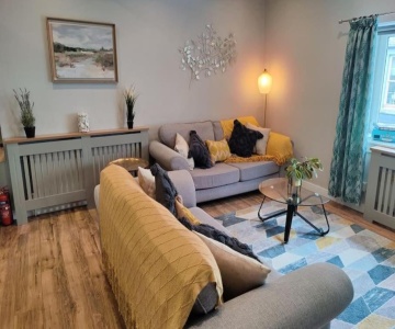 Fabulous 2bd Maisonette Dunfermline, Fife