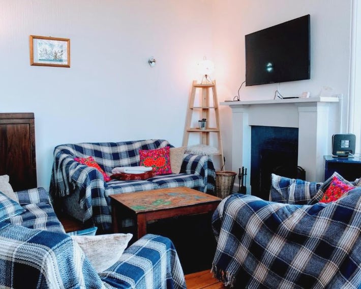 Traditional Apartment oer the Meadows