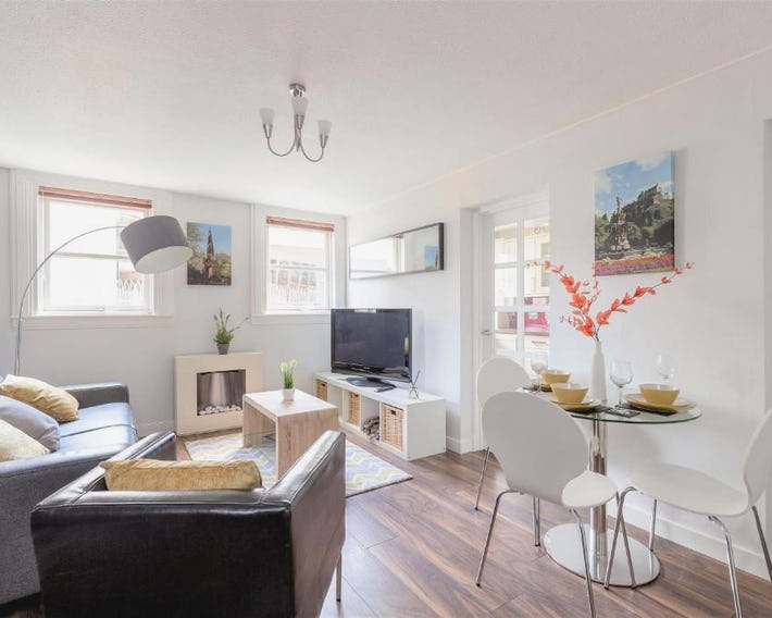Stunning 1 Bed at Holyrood Palace & Arthurs Seat