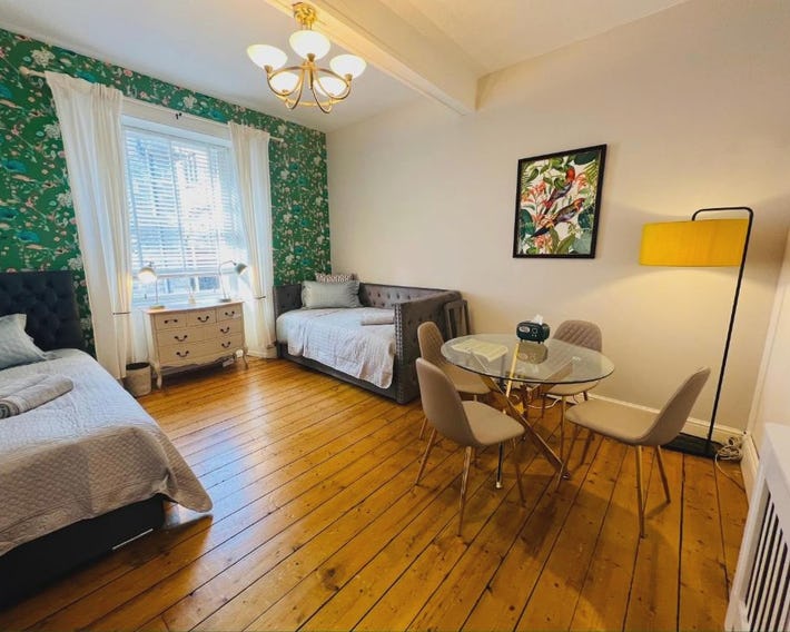 Old Town Centre Apartment 5 mins to Edinburgh Castle