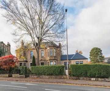 Luxury Victorian 5 bedroom apartment by Lady road apartments