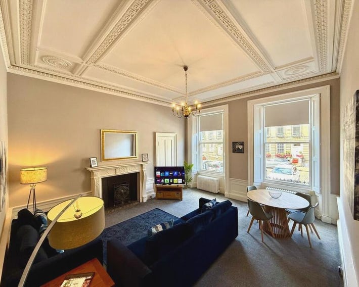 New Town luxury 1 bed apartment